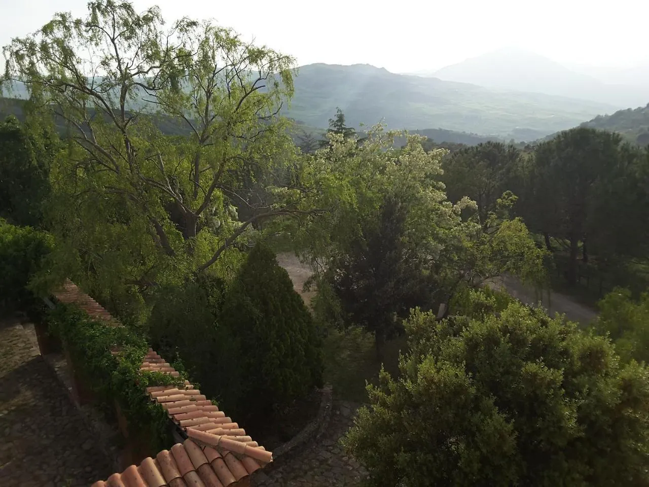 Villa Giardino Donna Lavia à Polizzi Generosa Séjour à la ferme