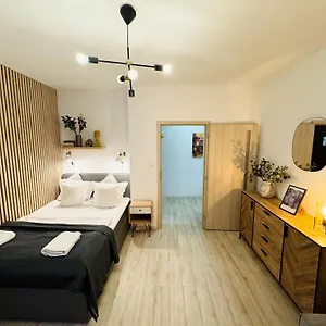 nicelovely-prague-apartment-dlouha.praguehotelsweb.com/